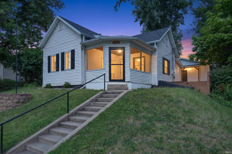 Listing Image 2
