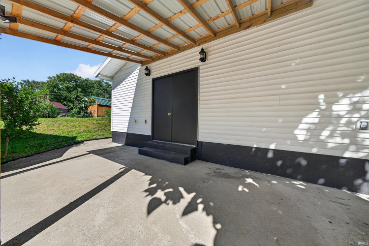 Listing Image 20