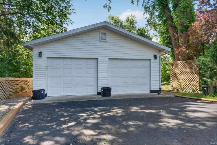 Listing Image 24