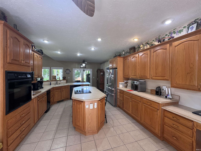 Listing Image 13