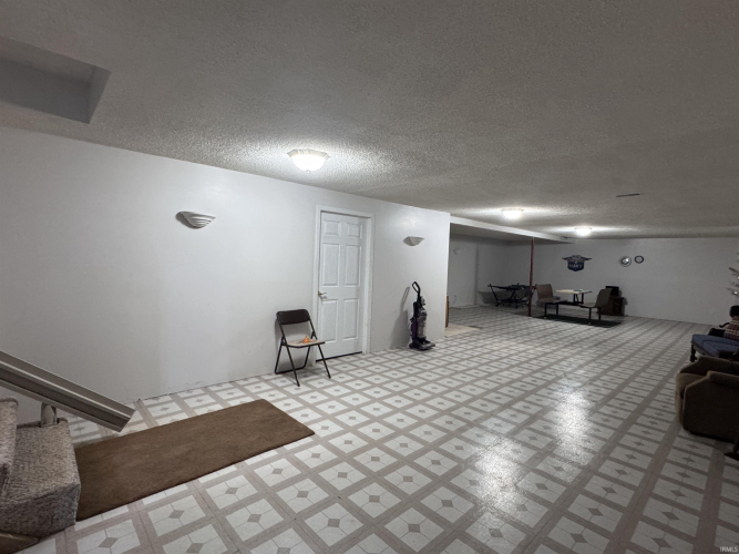 Listing Image 41
