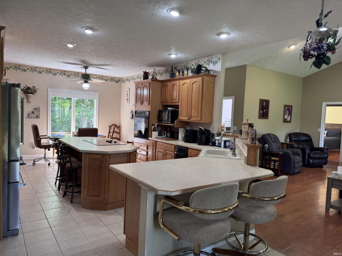 Listing Image 44