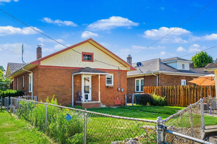 Listing Image 22