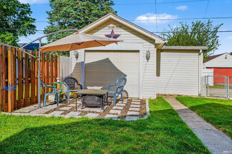 Listing Image 23