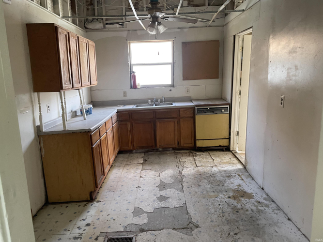 Listing Image 17