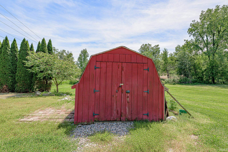Listing Image 17