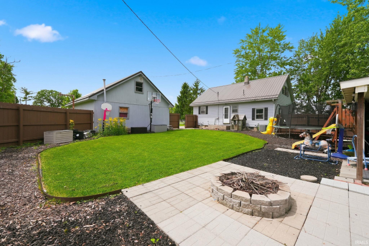 Listing Image 21
