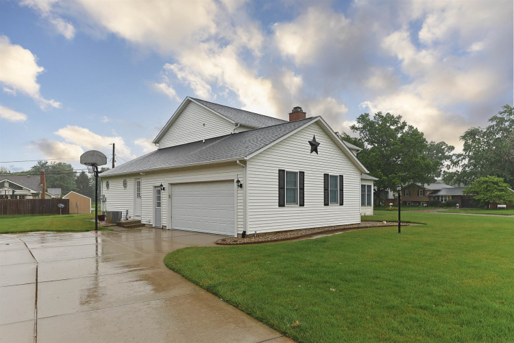 Listing Image 43