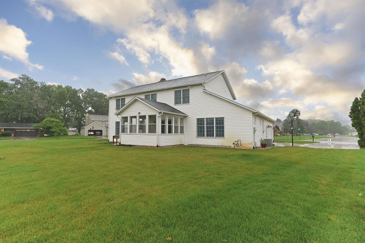 Listing Image 44