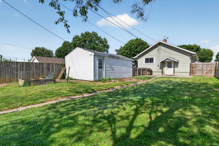 Listing Image 16