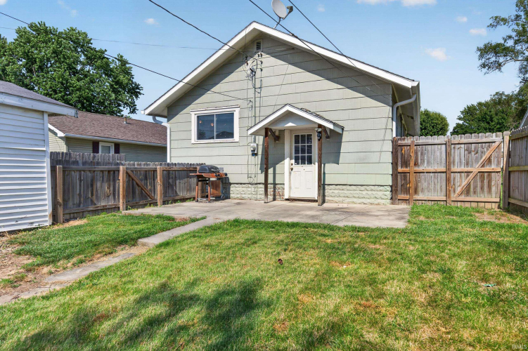 Listing Image 17