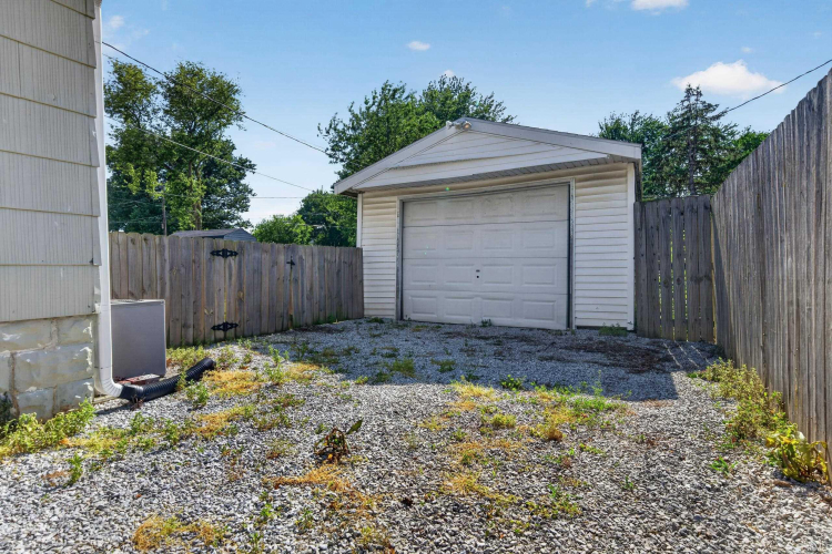Listing Image 20
