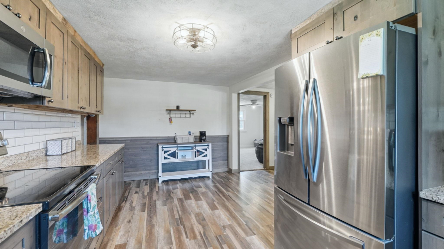 Listing Image 13