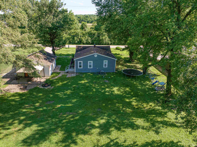 Listing Image 11