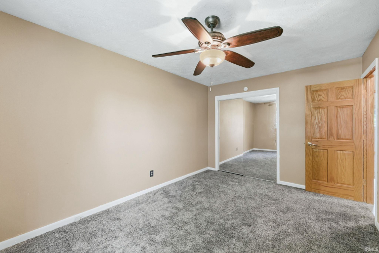 Listing Image 28
