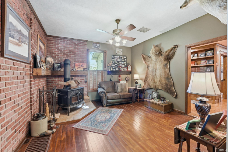 Listing Image 22