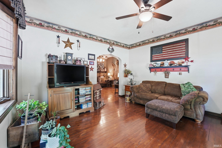 Listing Image 24