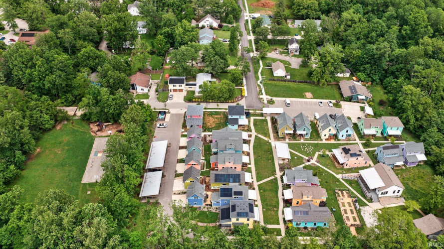 Listing Image 9