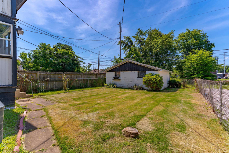 Listing Image 40