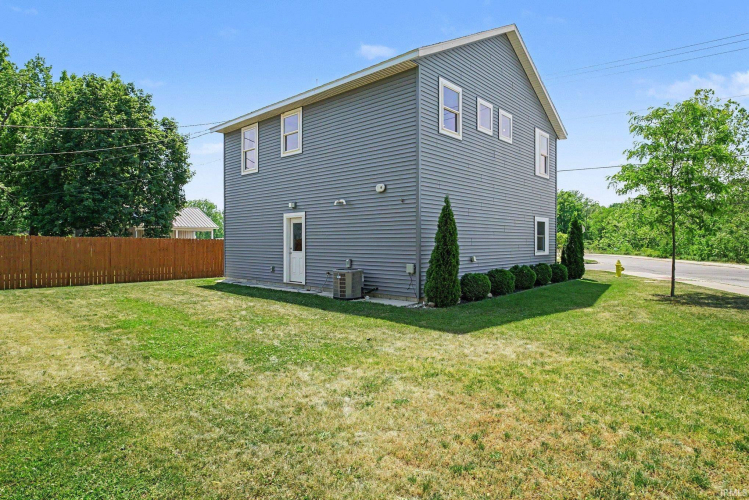 Listing Image 15
