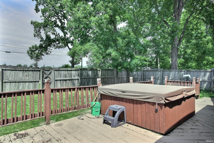 Listing Image 15