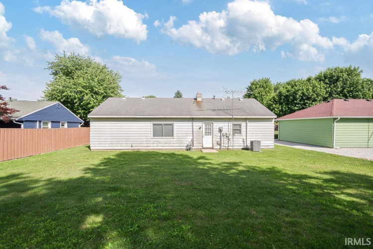 Listing Image 15