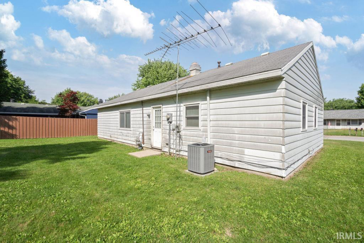 Listing Image 16