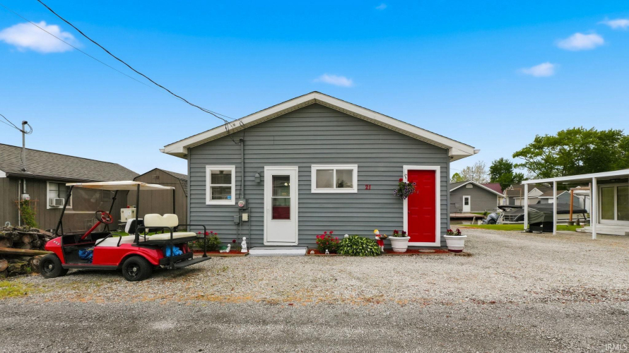 Listing Image 8