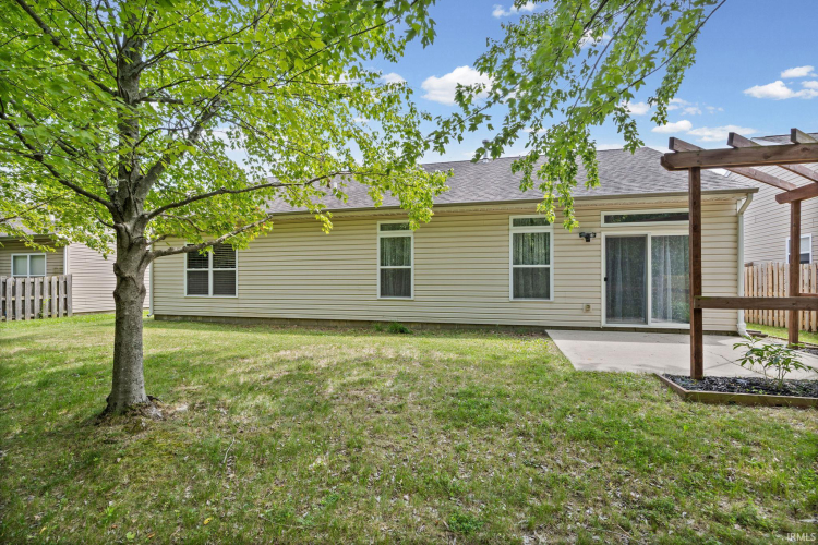 Listing Image 32