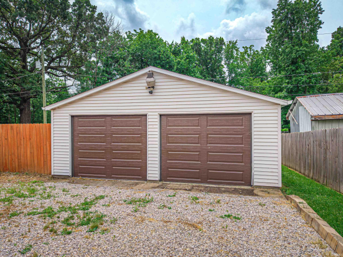 Listing Image 36