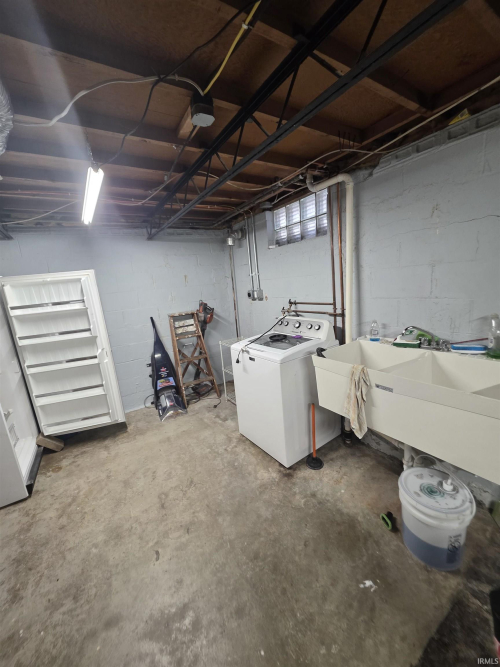 Listing Image 6
