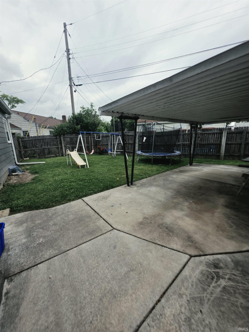 Listing Image 8