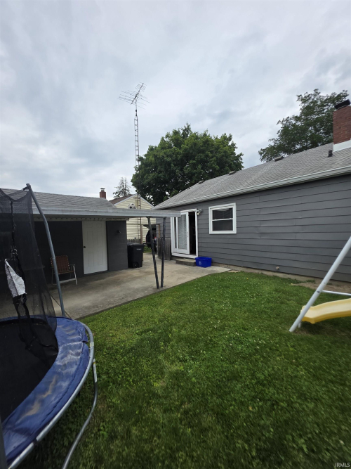 Listing Image 10