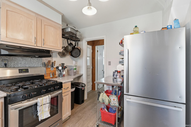 Listing Image 13