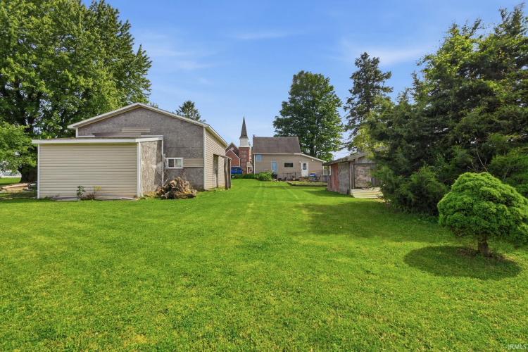 Listing Image 16