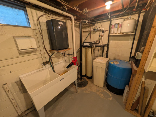 Listing Image 22
