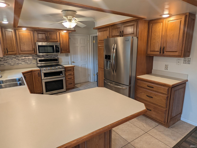 Listing Image 8