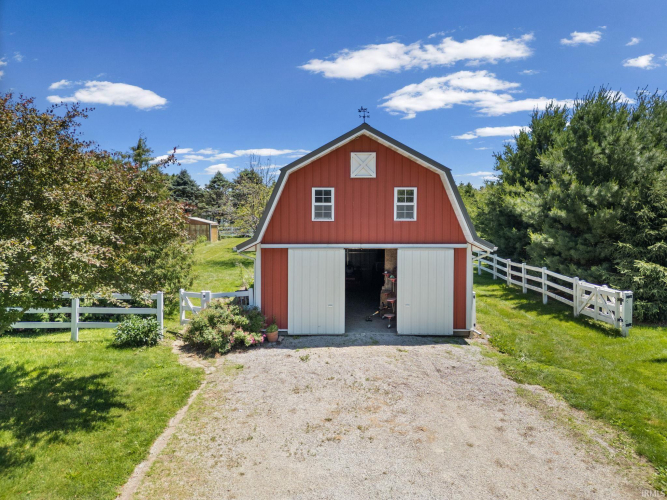Listing Image 19