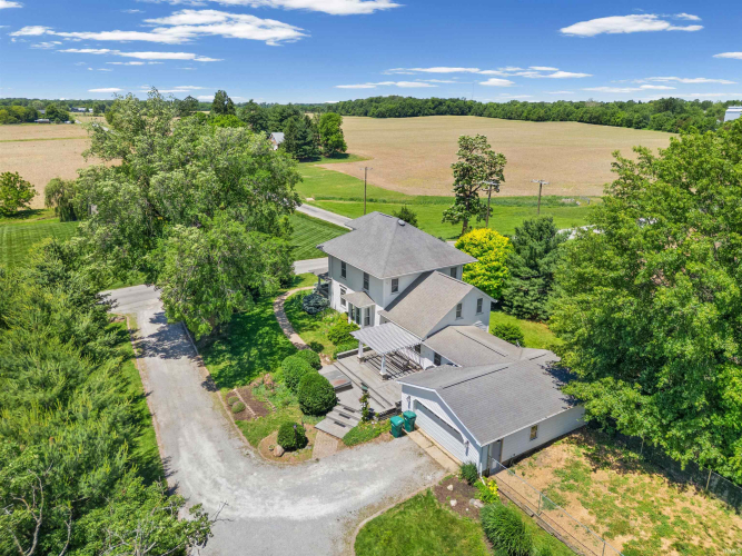 Listing Image 23