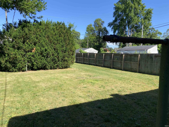 Listing Image 6