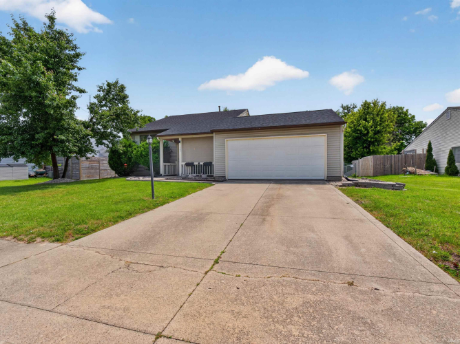 Listing Image 3