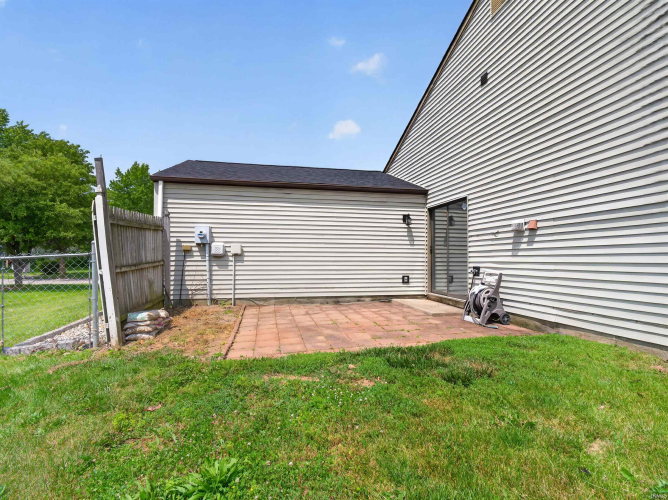 Listing Image 8
