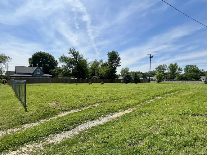 Listing Image 8