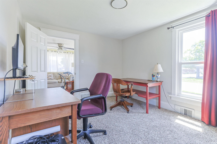 Listing Image 14