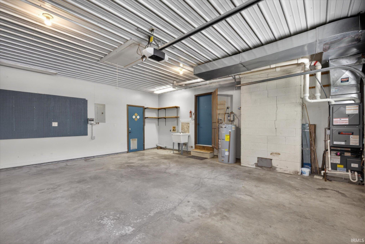 Listing Image 32