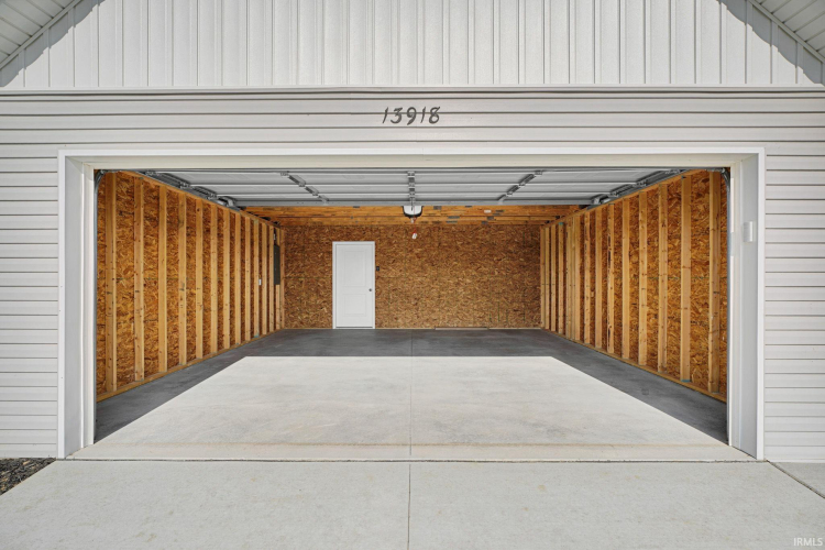 Listing Image 27
