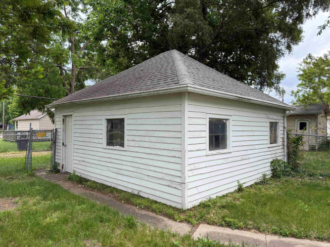 Listing Image 23