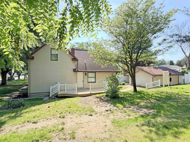 Listing Image 11