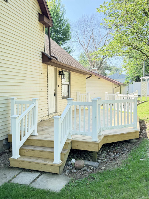 Listing Image 12