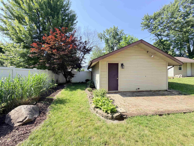 Listing Image 15
